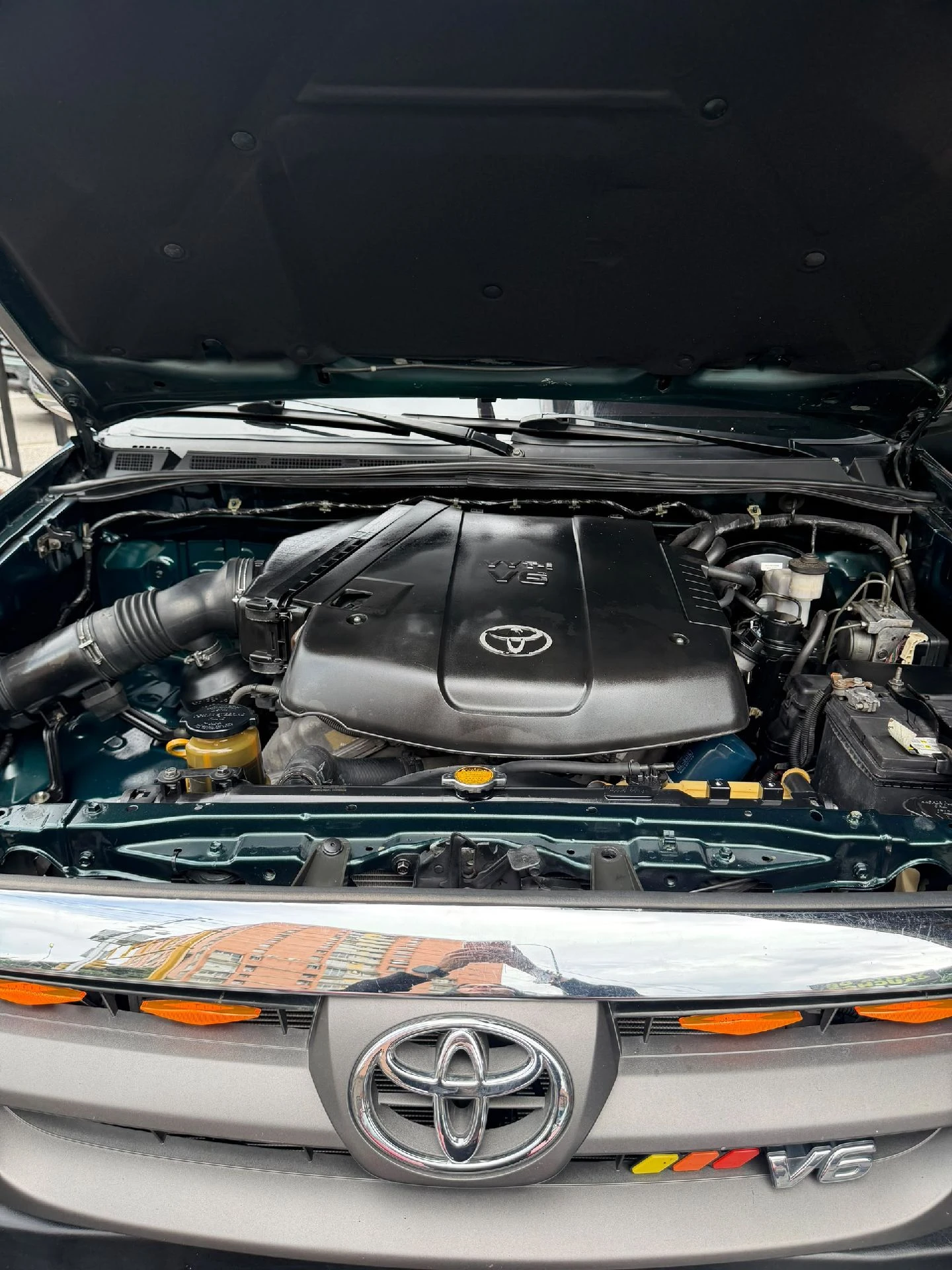 2008 Toyota Fortuner — foto 2