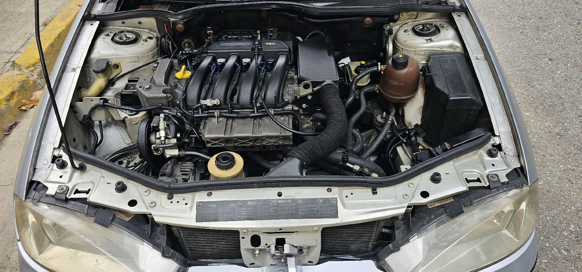 2002 Renault Megane 2 1.6 — foto 9
