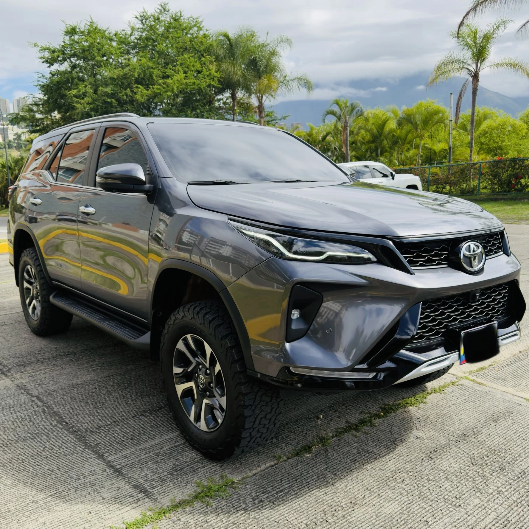 2025 Toyota Fortuner 4.0 SW4 Toyota de Venezuela — foto 4