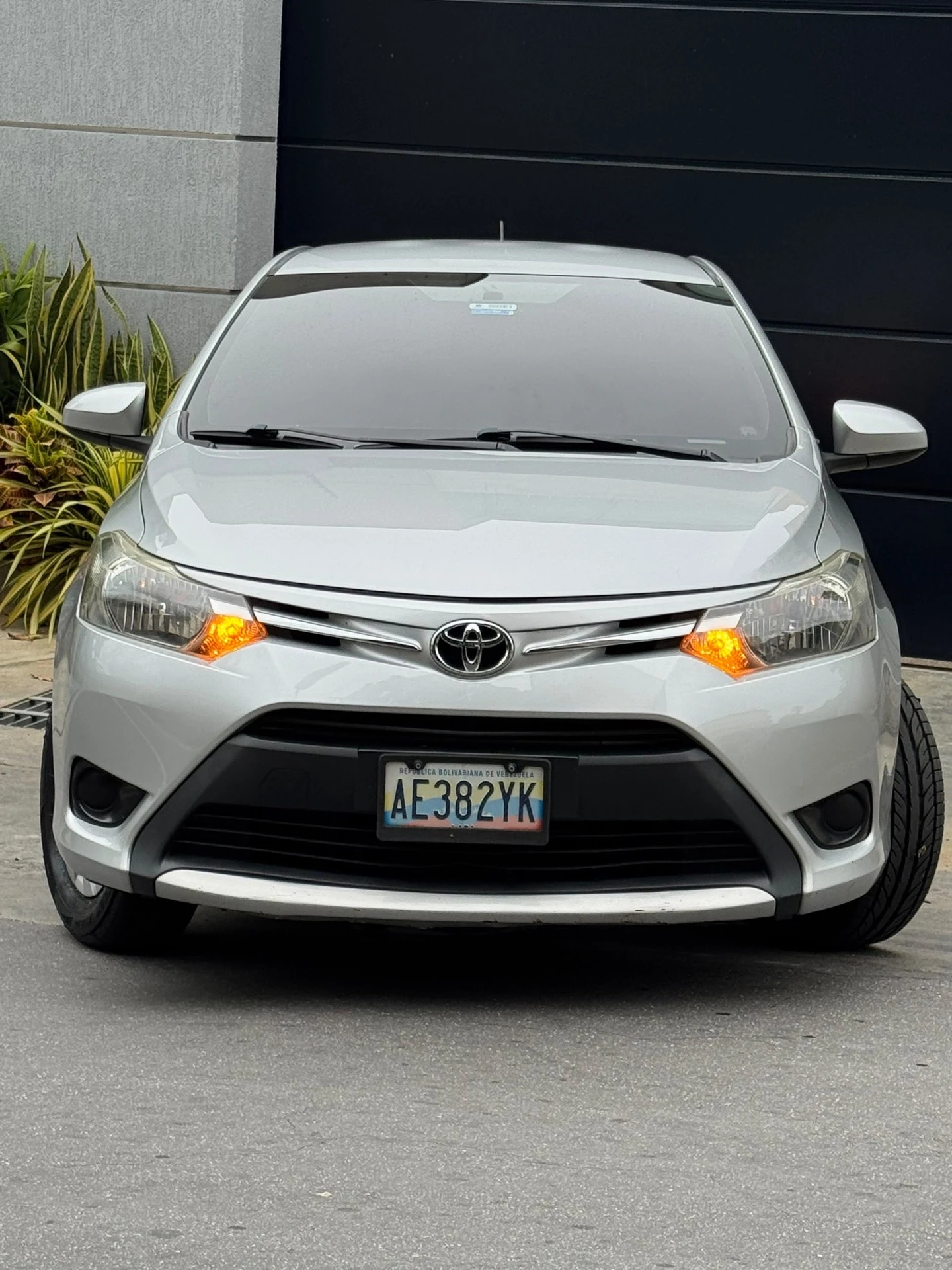 2017 Toyota Yaris — foto 10