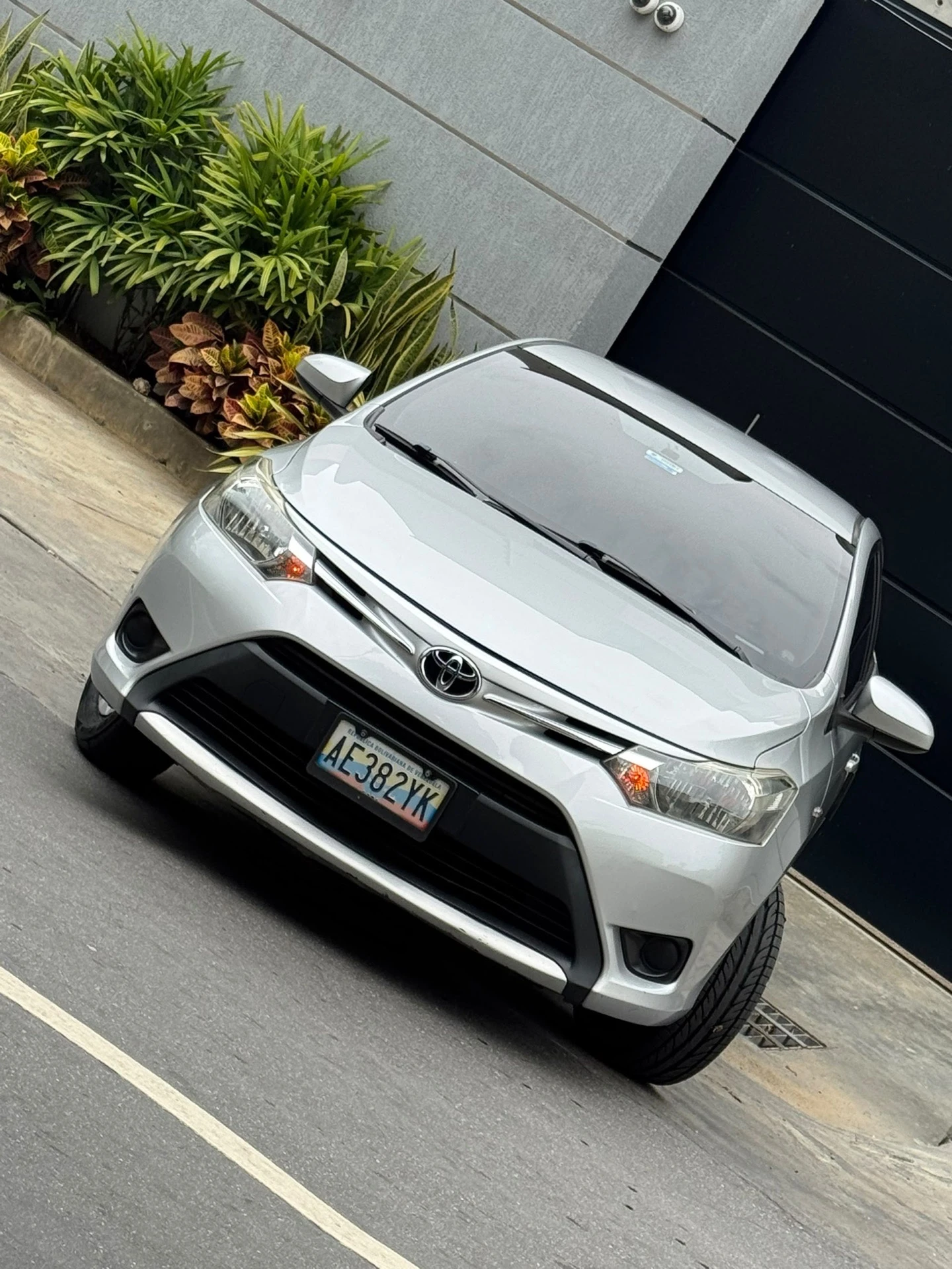 2017 Toyota Yaris — foto 12