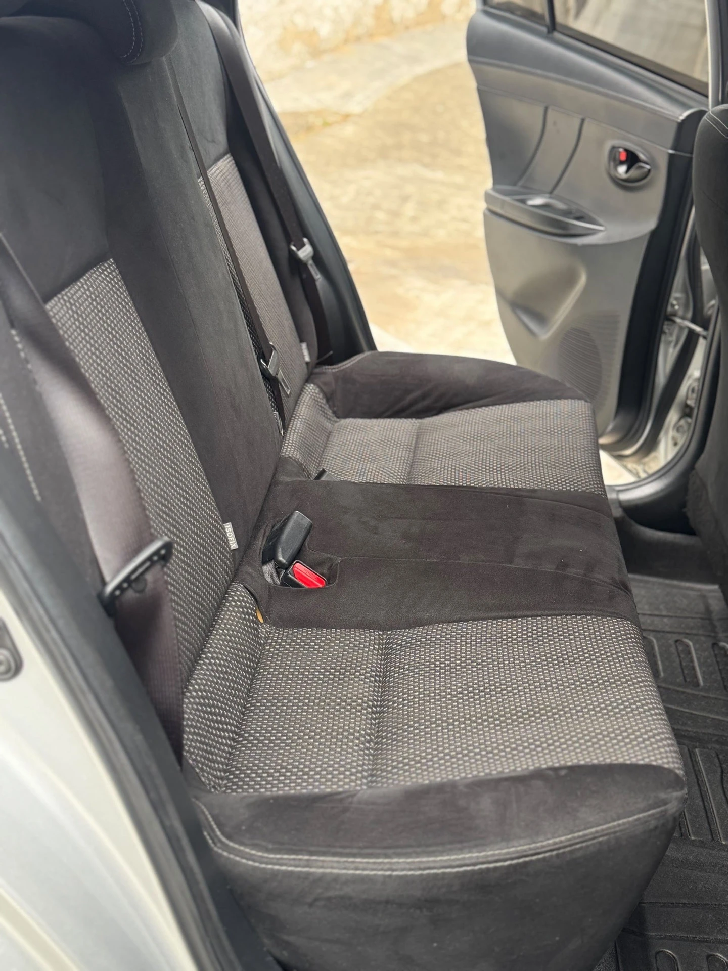 2017 Toyota Yaris — foto 19
