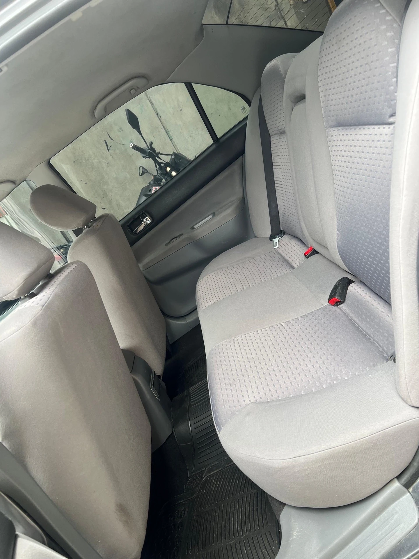 2011 Mitsubishi Lancer GLX — foto 5