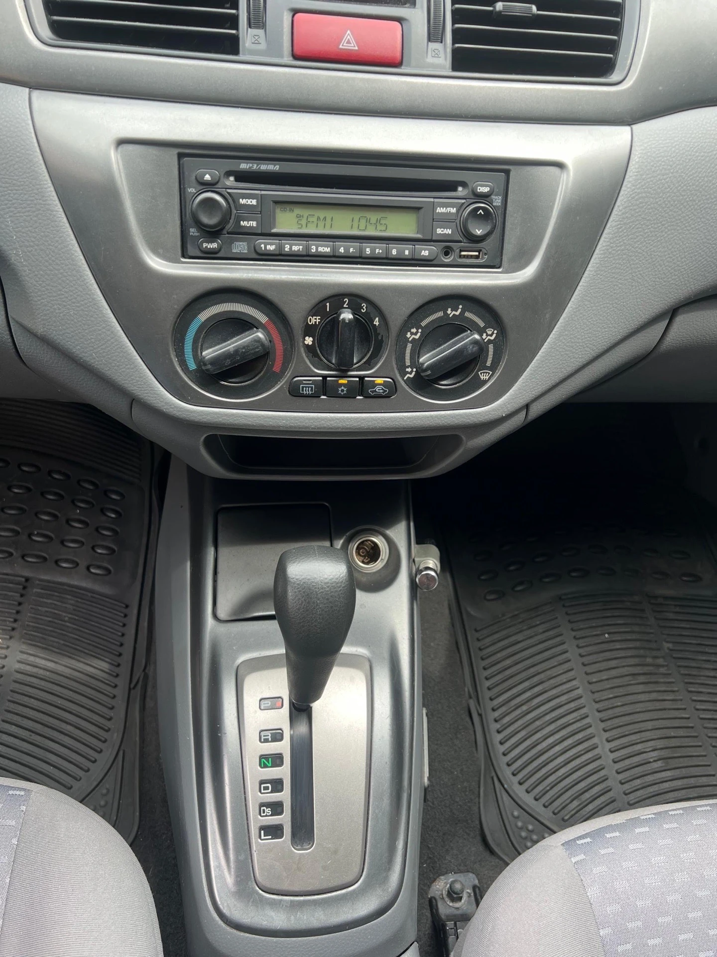 2011 Mitsubishi Lancer GLX — foto 8