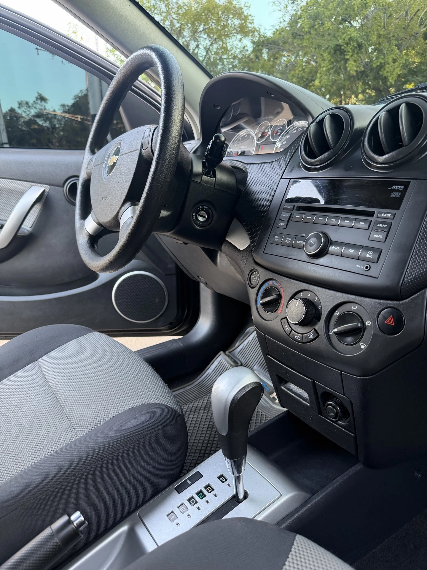 2012 Chevrolet Aveo Speed — foto 7