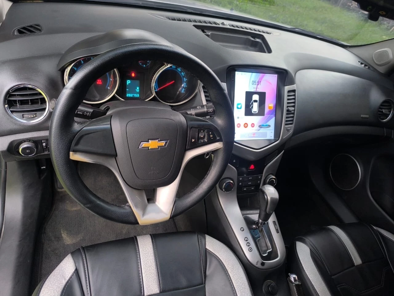 2013 Chevrolet Cruze — foto 48