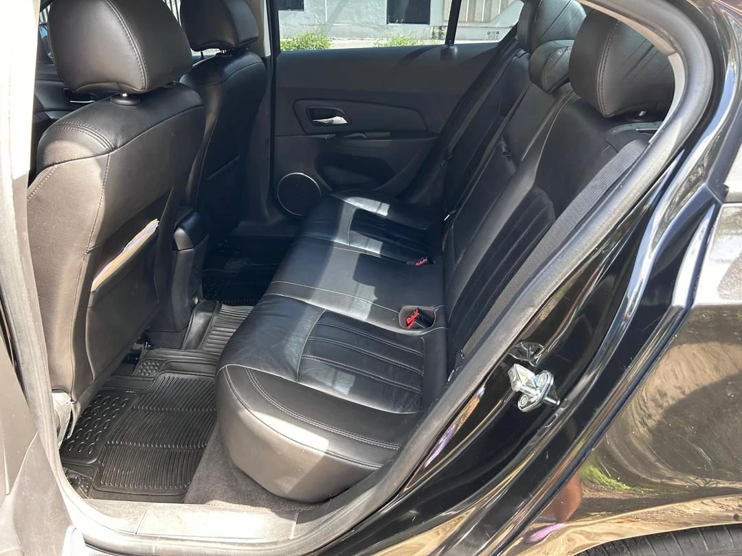2011 Chevrolet Cruze — foto 5
