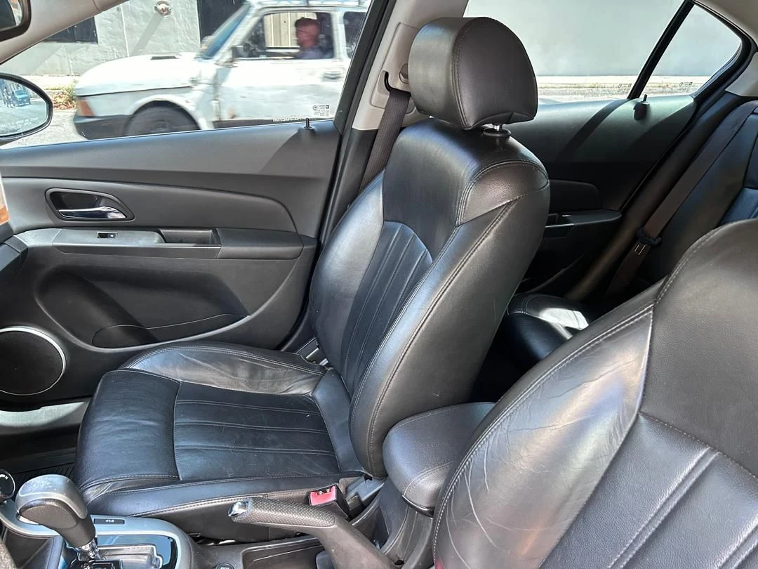 2011 Chevrolet Cruze — foto 6