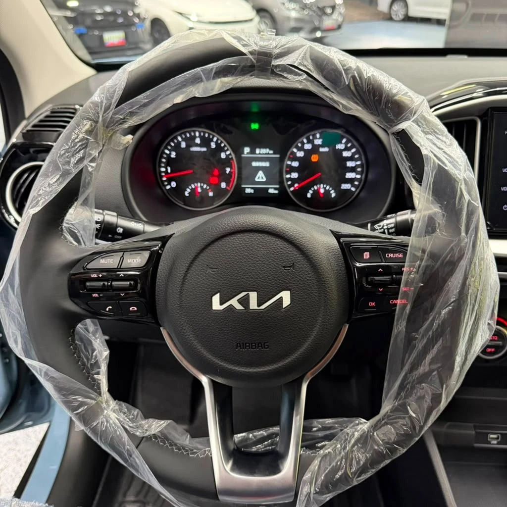2026 Kia KX1 — foto 10