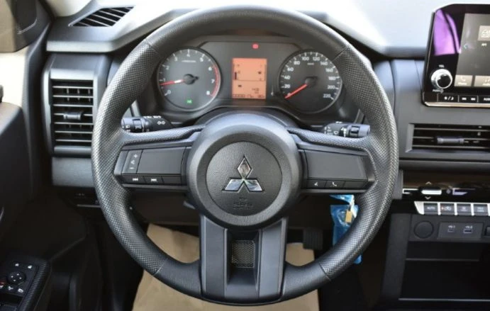 2027 Mitsubishi L200 Full option — foto 7