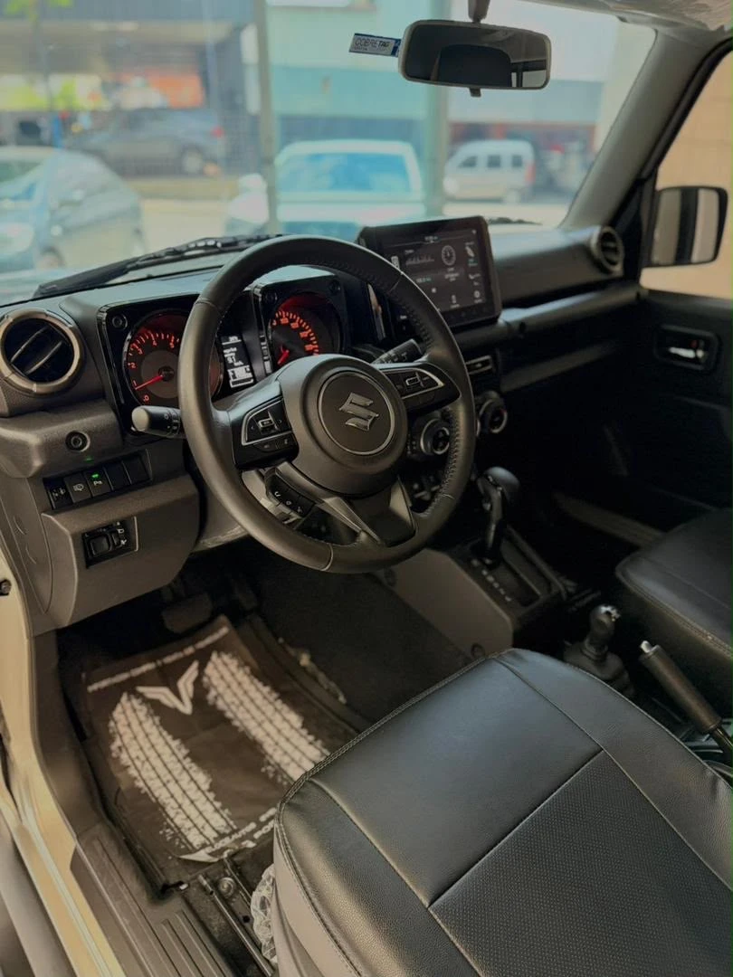 2025 Suzuki Jimny 4X4 — foto 8