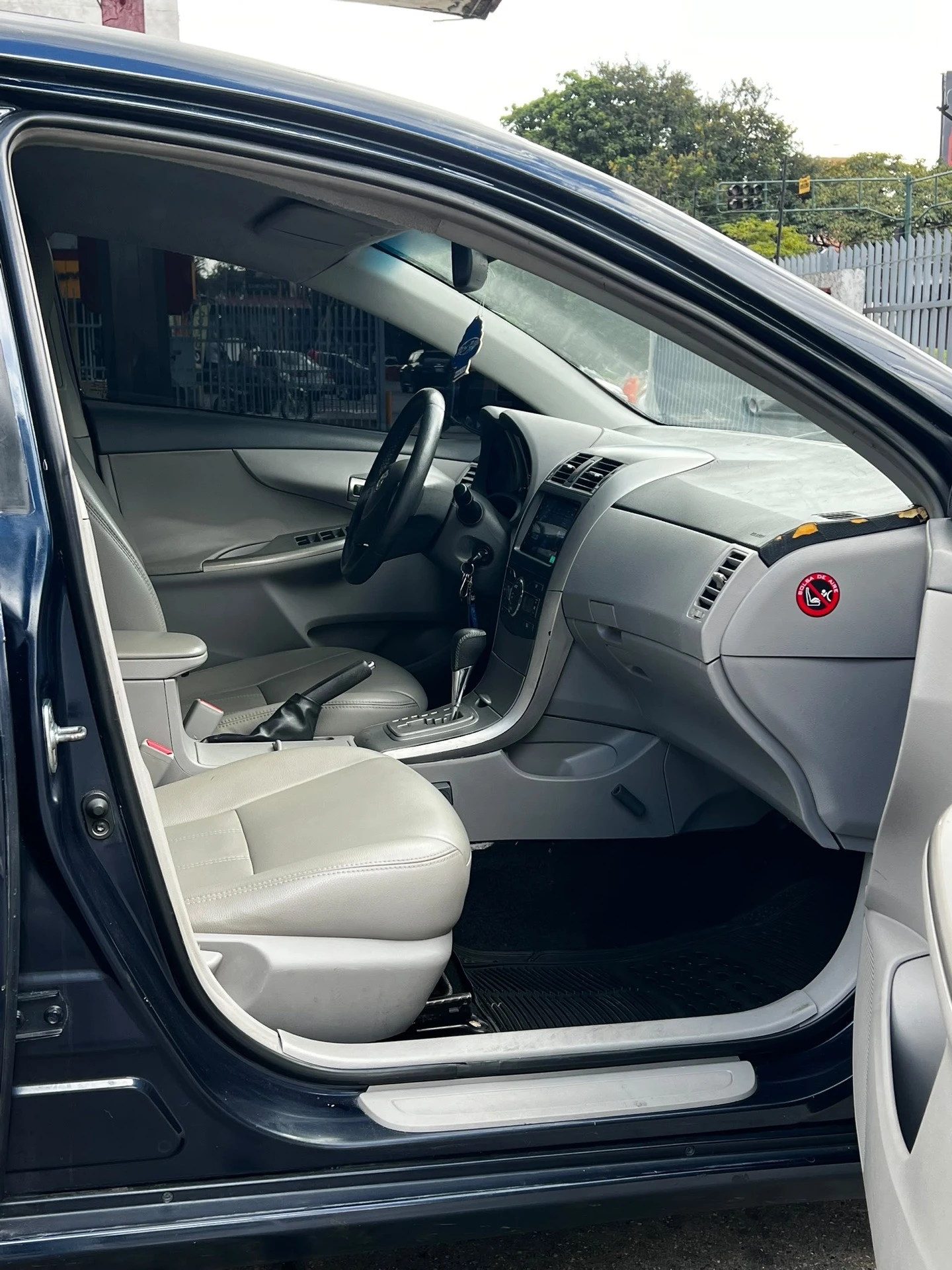 2010 Toyota Corolla GLI — foto 19