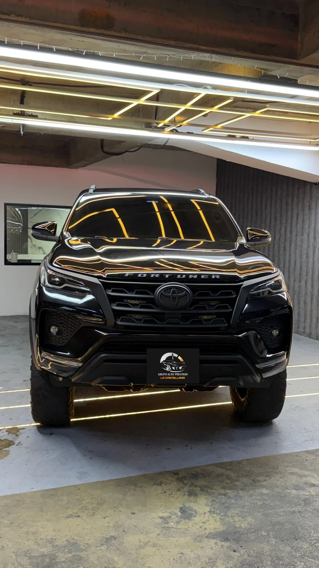 2021 Toyota Fortuner Dubai — foto 4