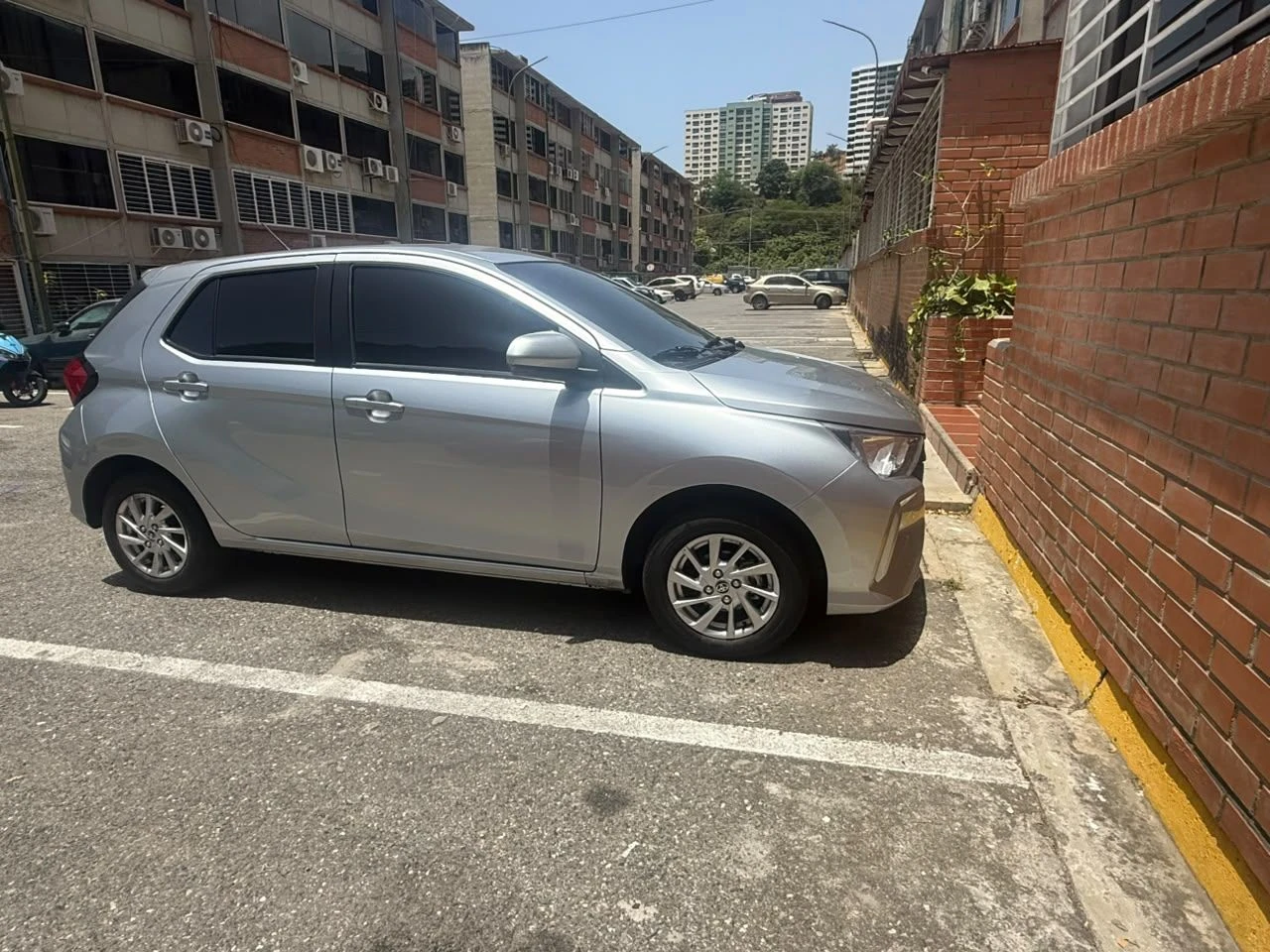 2026 Toyota Agya Full — foto 3