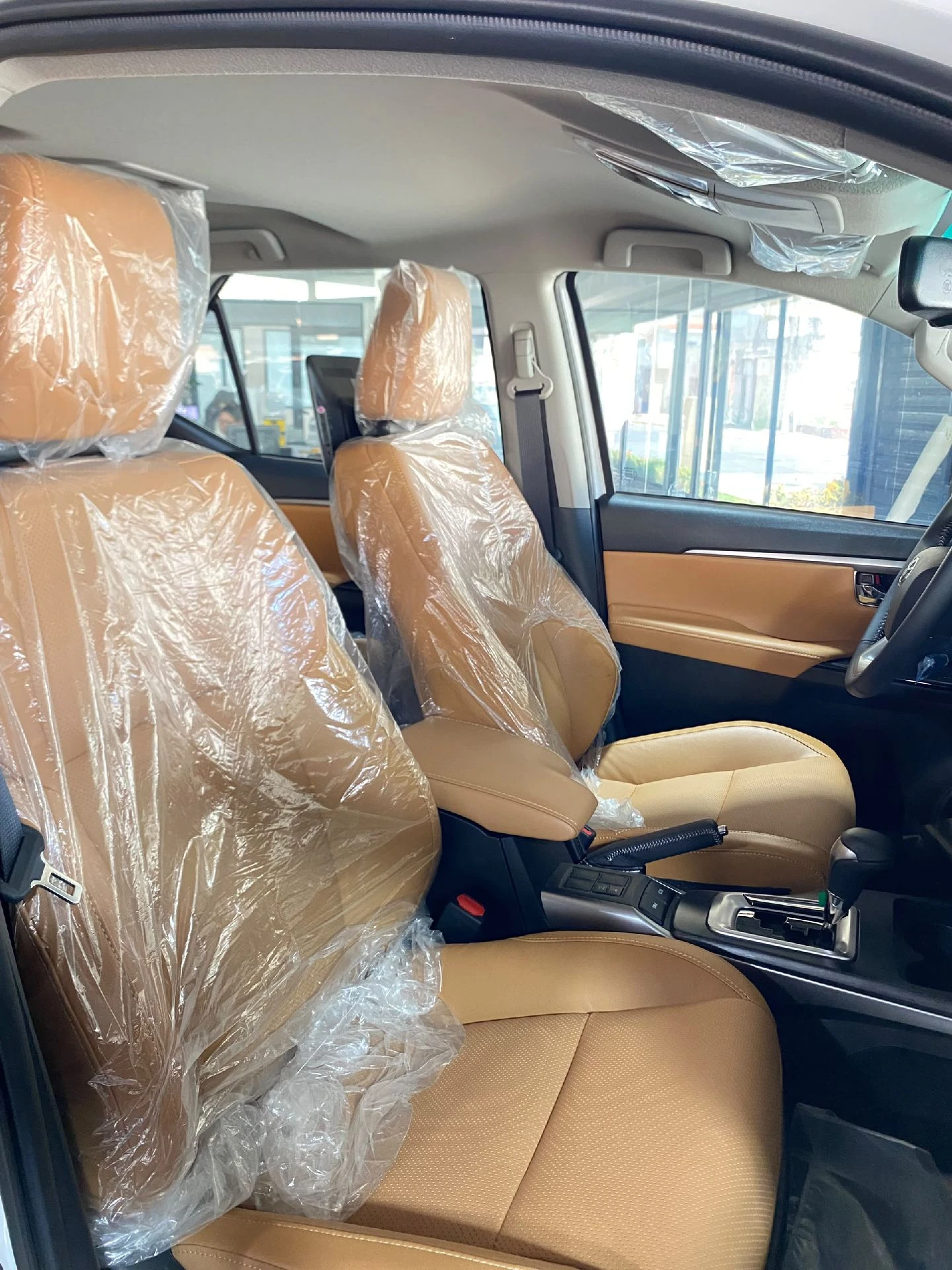 2025 Toyota Fortuner VXR+ — foto 6