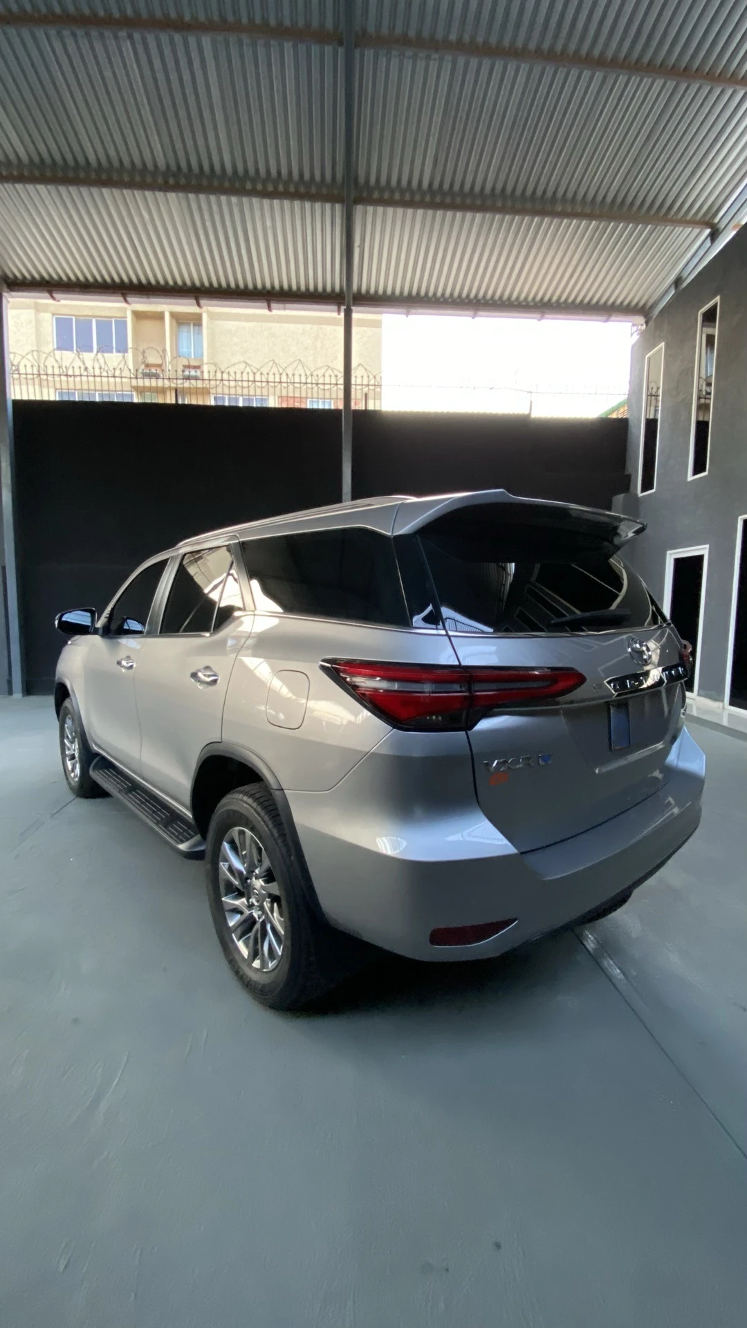 2023 Toyota Fortuner DUBAI — foto 5