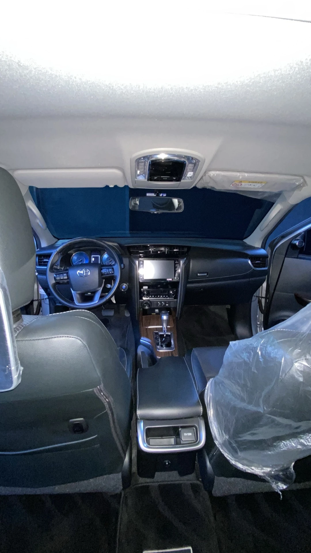 2023 Toyota Fortuner DUBAI — foto 9