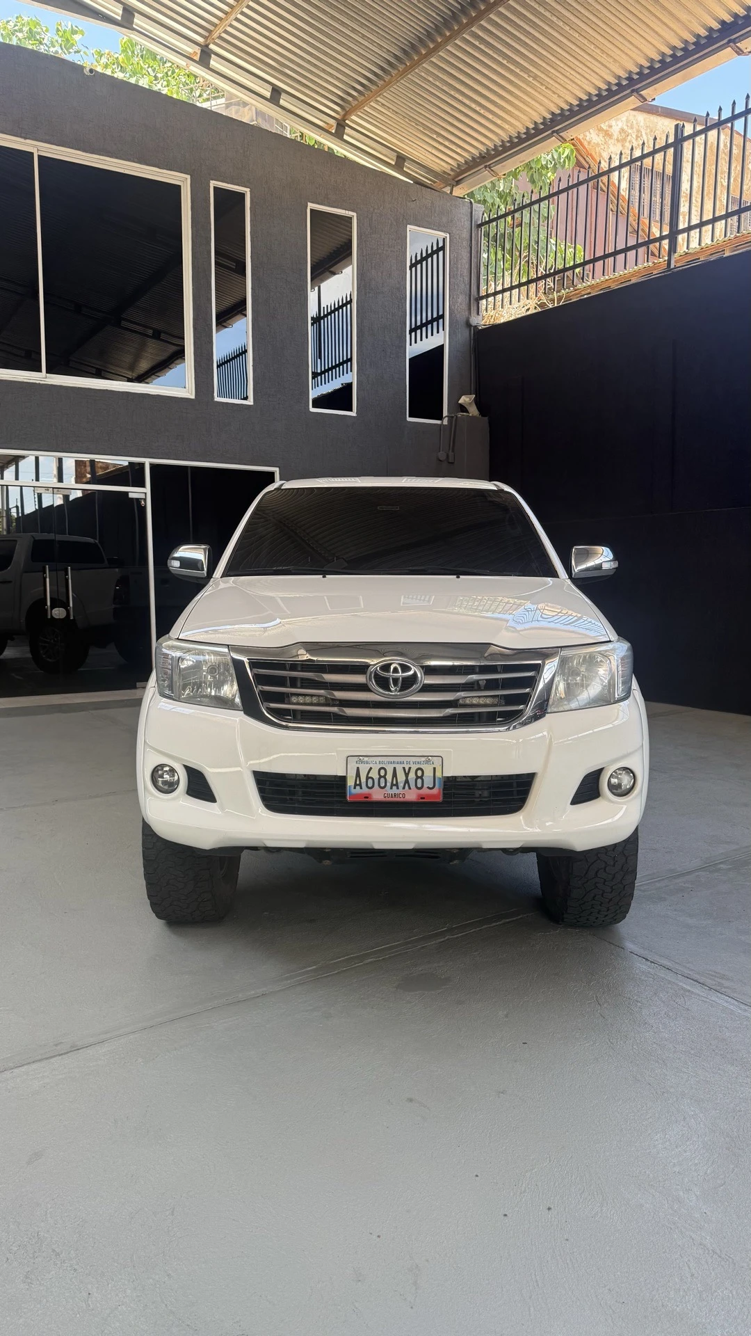 2016 Toyota Hilux Kavak — foto 12