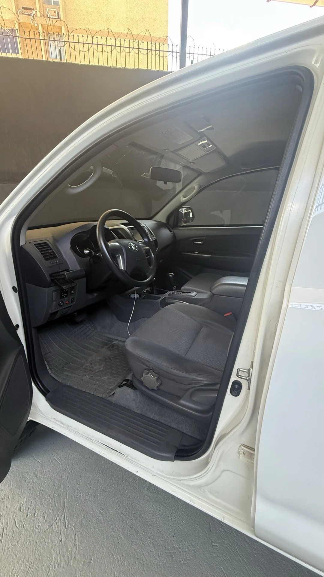 2016 Toyota Hilux Kavak — foto 18