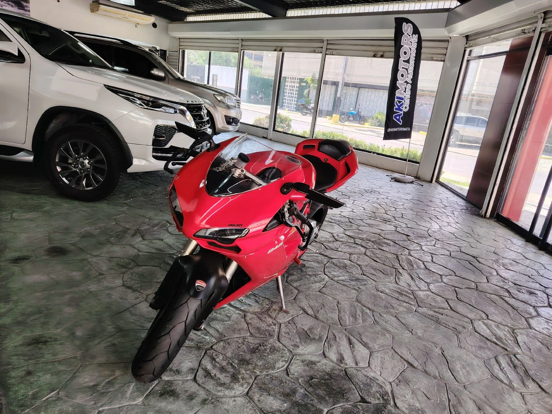 2010 Ducati SuperSport Racing 848 — foto 5
