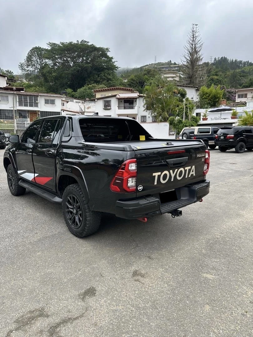 2022 Toyota Hilux Edición GR Dubai — foto 7