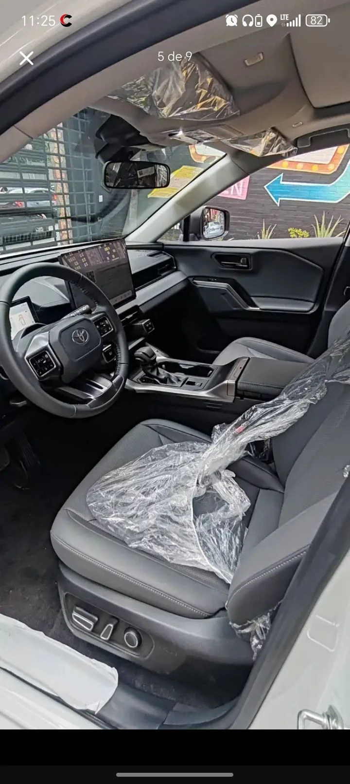 2026 Toyota RAV4 Deluxe / Se recibe vehículo de menor valor — foto 4