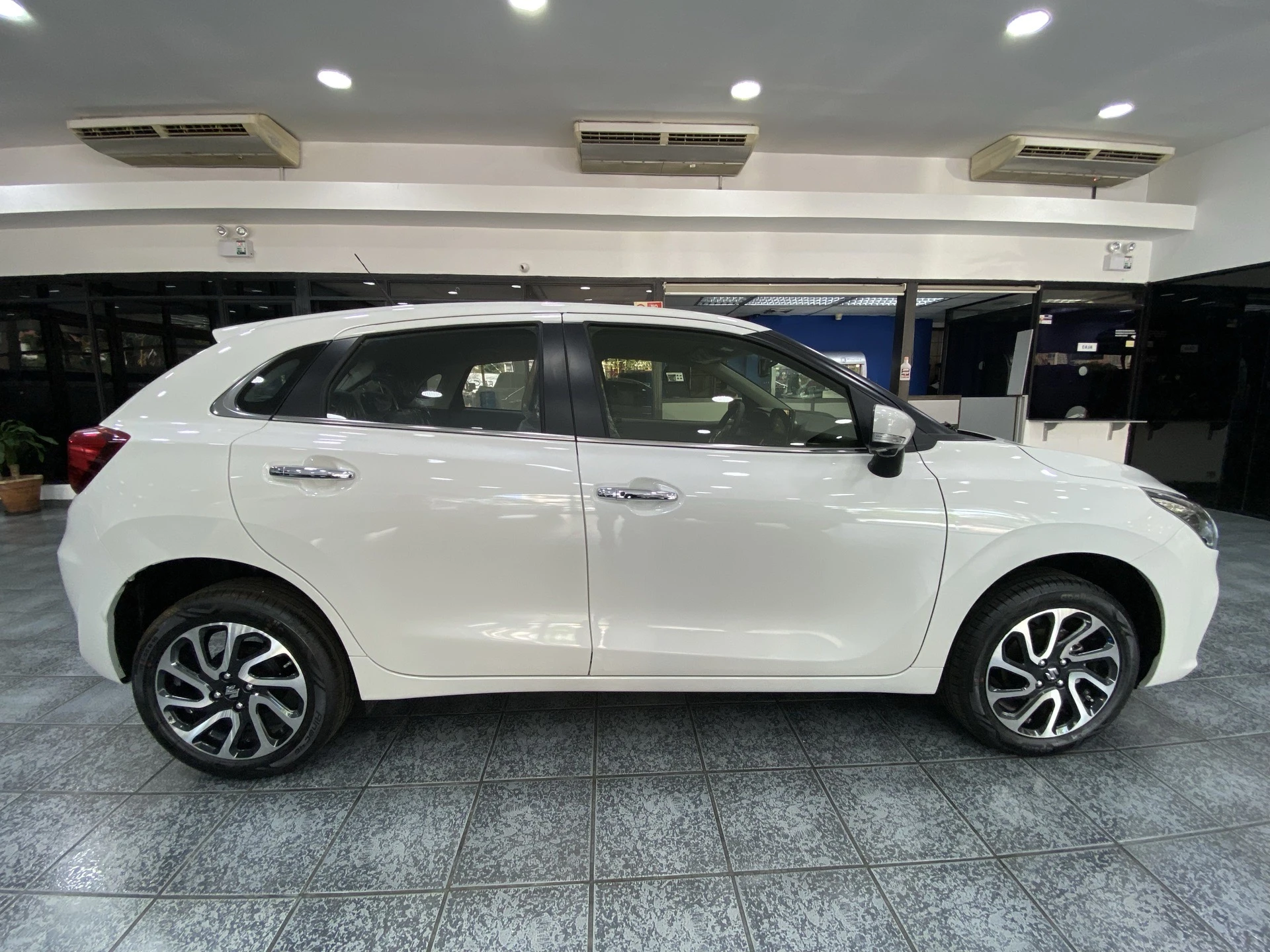 2026 Suzuki Baleno GLX — foto 5