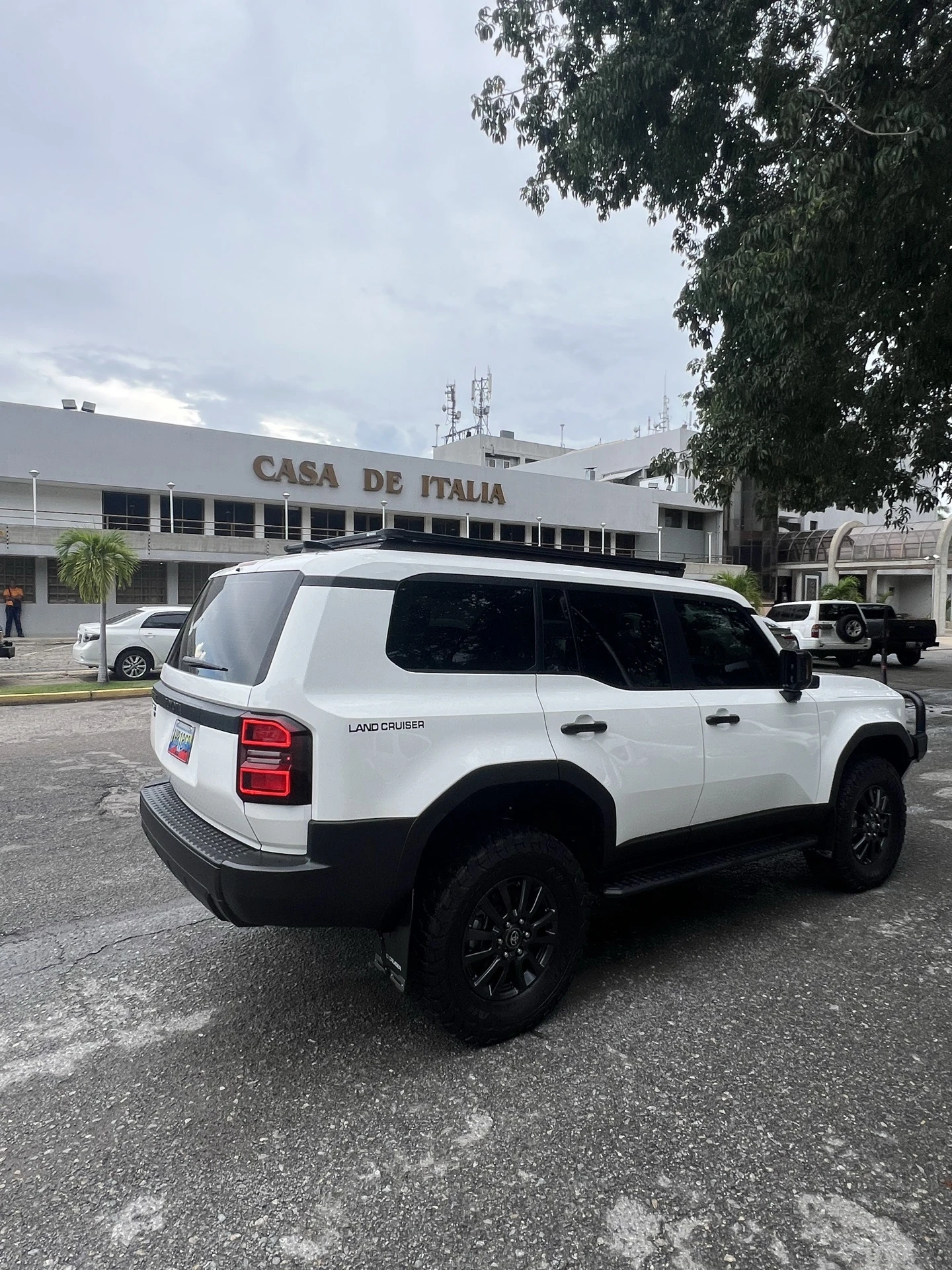 2025 Toyota Land Cruiser Prado TX — foto 4