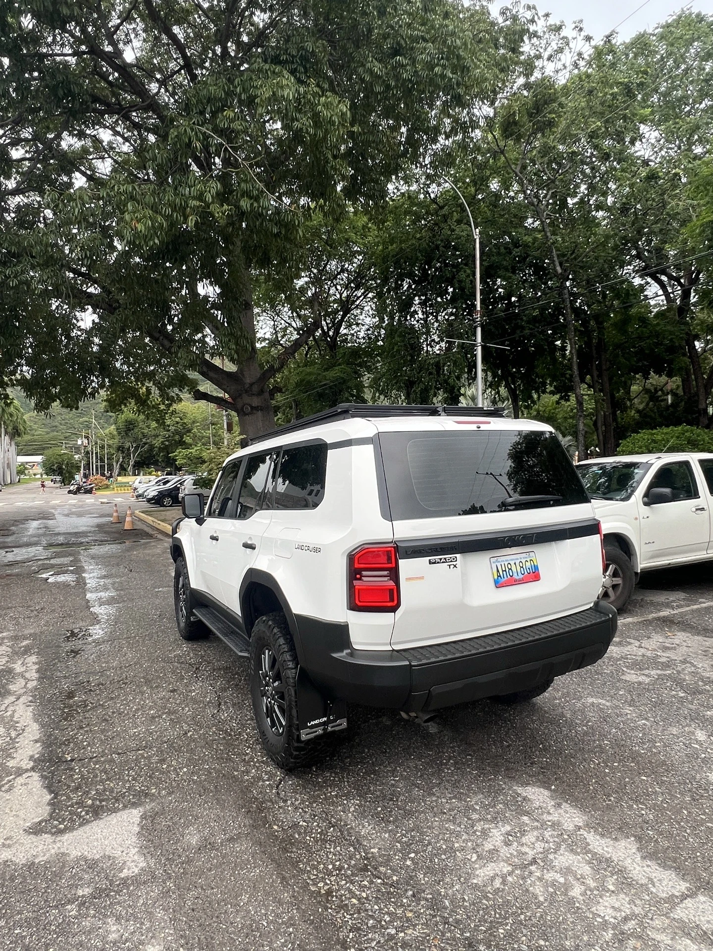 2025 Toyota Land Cruiser Prado TX — foto 5