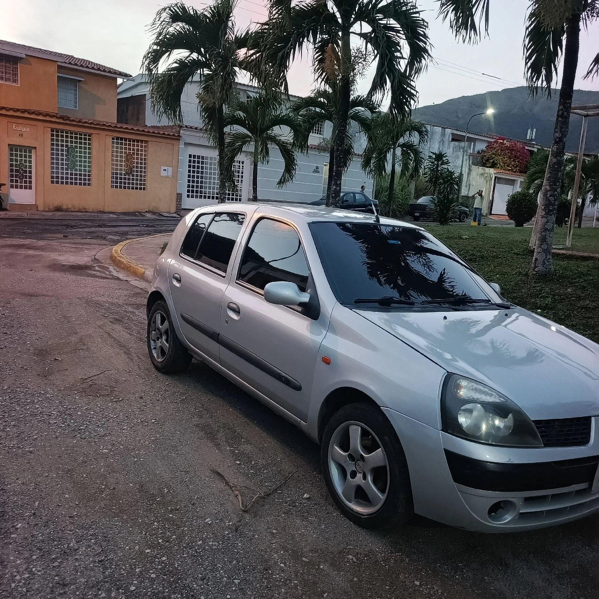 2004 Renault Clio Raccer — foto 2