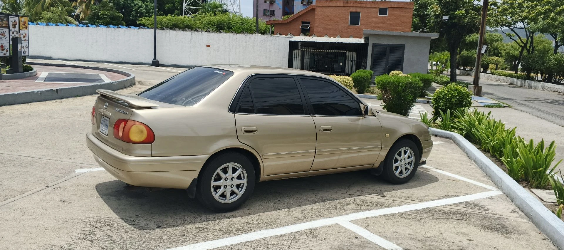 2001 Toyota Corolla GLI 1.8 — foto 12