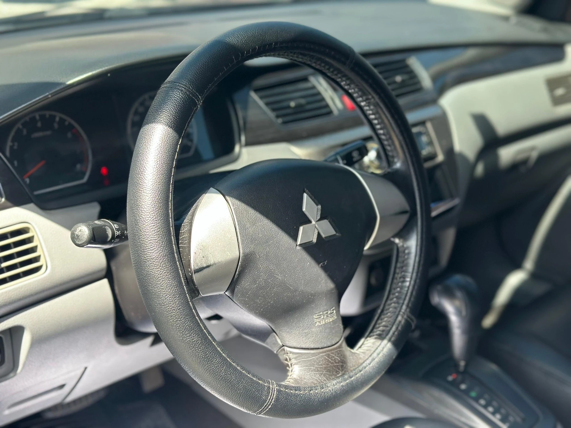 2012 Mitsubishi Lancer Touring — foto 3