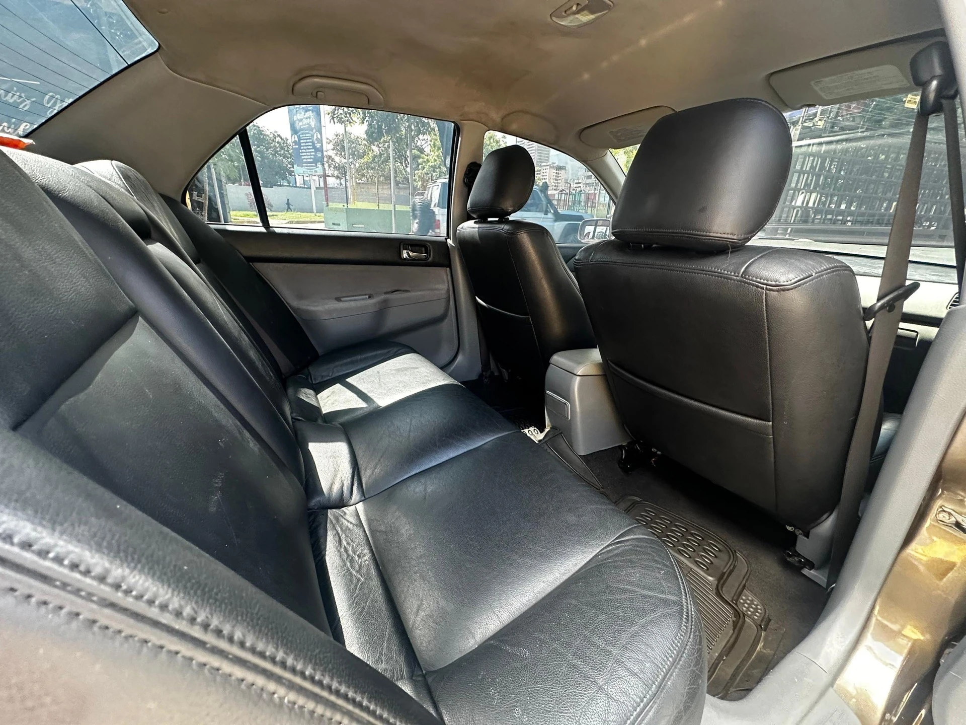 2012 Mitsubishi Lancer Touring — foto 4