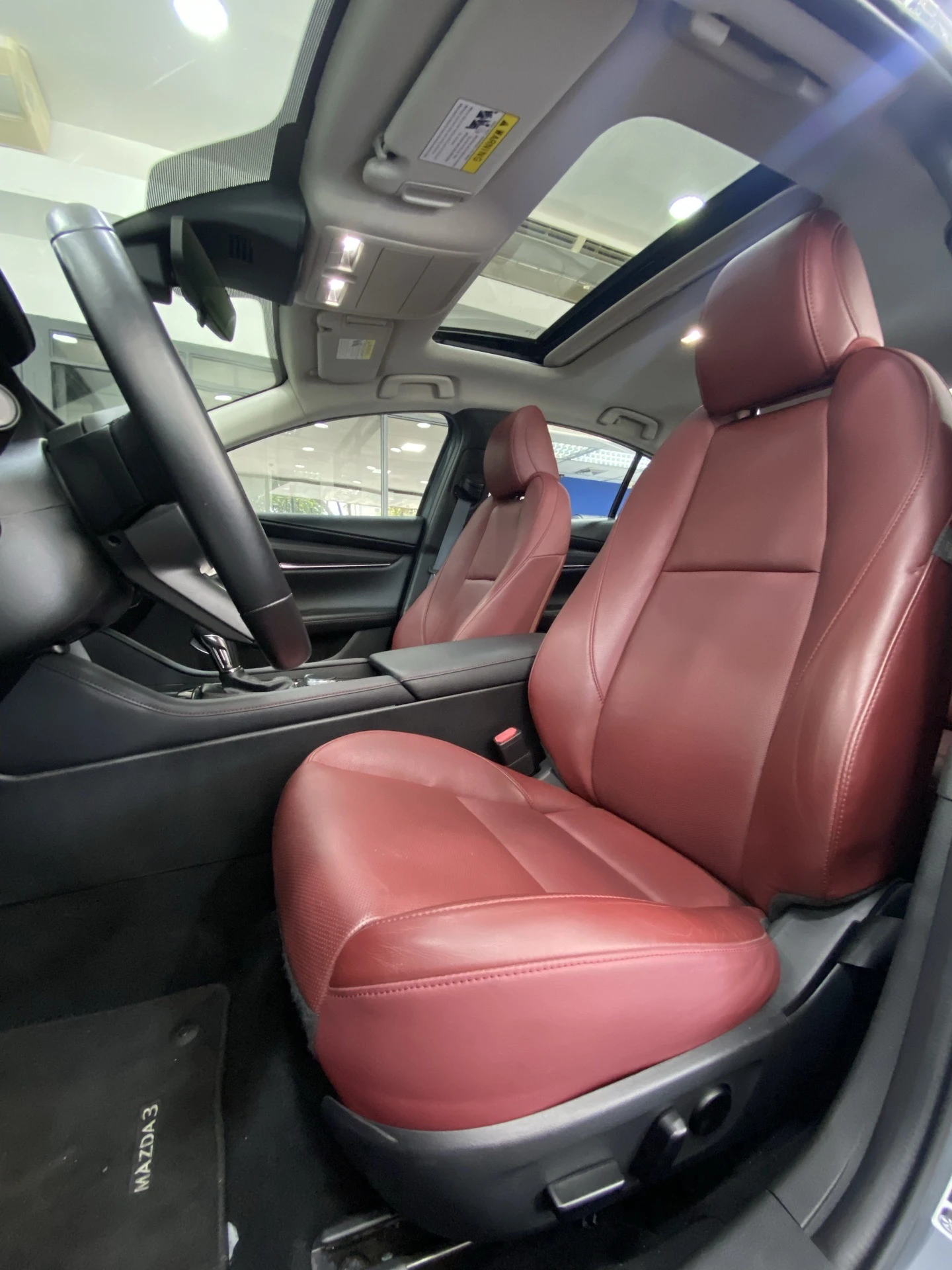 2022 Mazda Mazda3 CARBON EDITION — foto 6