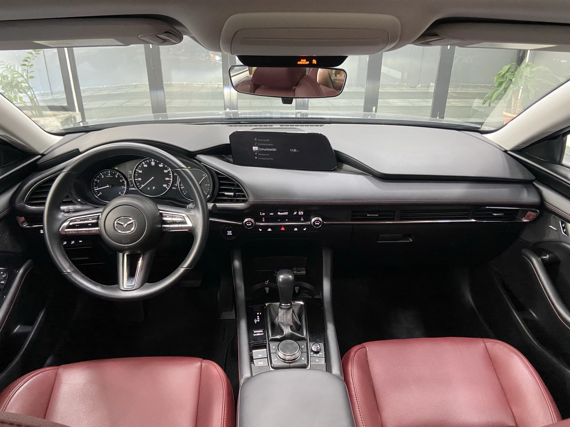 2022 Mazda Mazda3 CARBON EDITION — foto 9