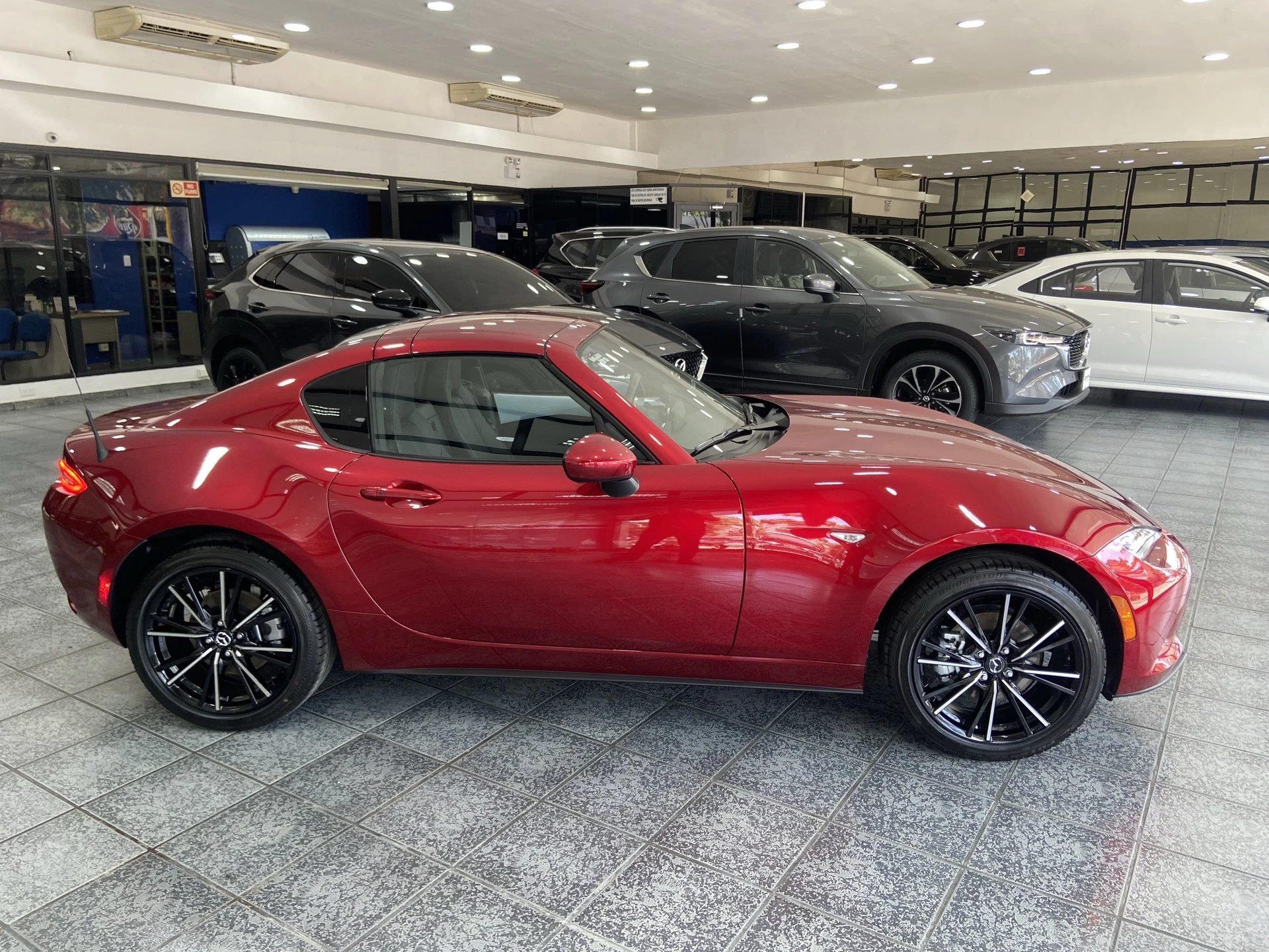 2026 Mazda MX-5 RF GRAND TOURING — foto 10