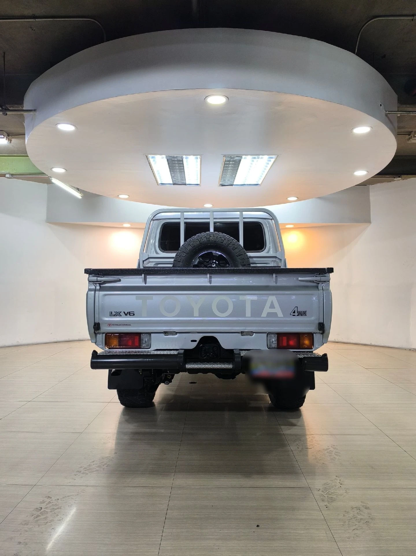 2025 Toyota Land Cruiser Pickup 70Th hembrita — foto 7