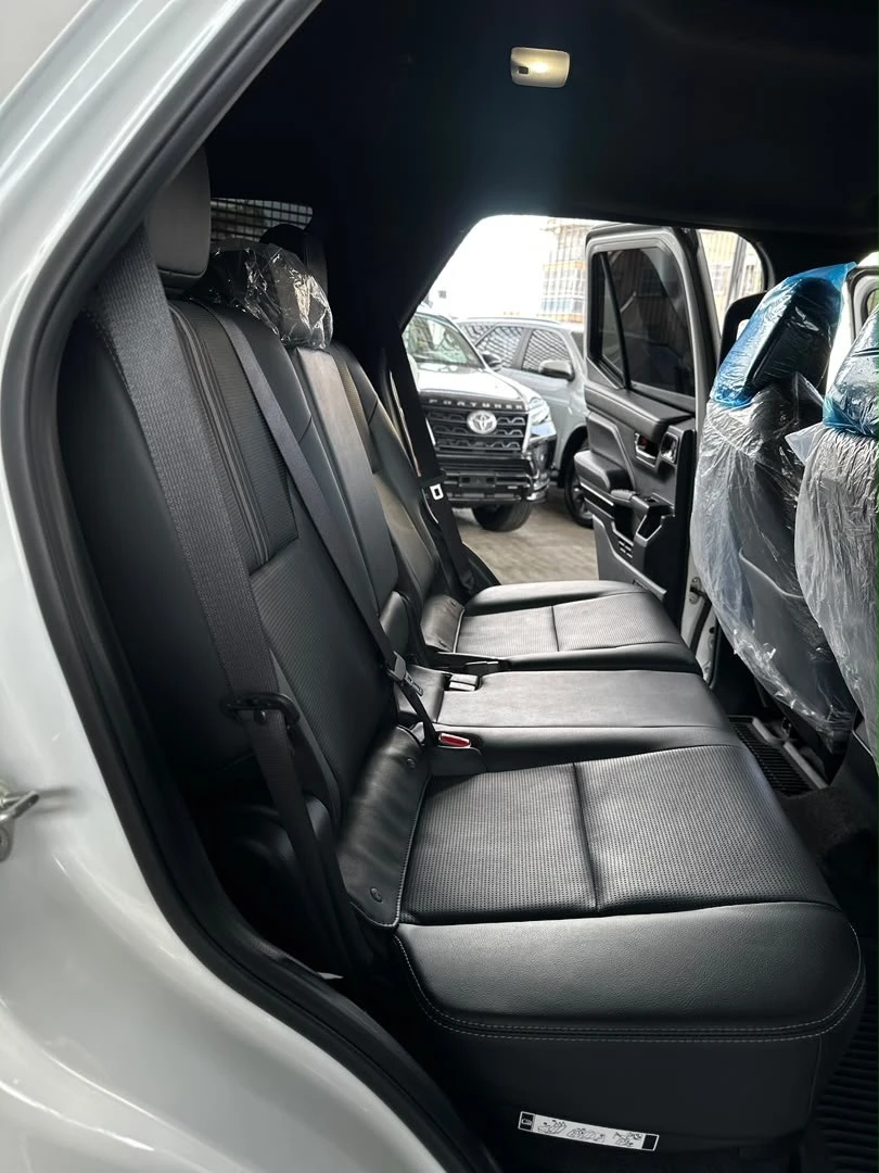 2025 Toyota 4Runner Limited — foto 7