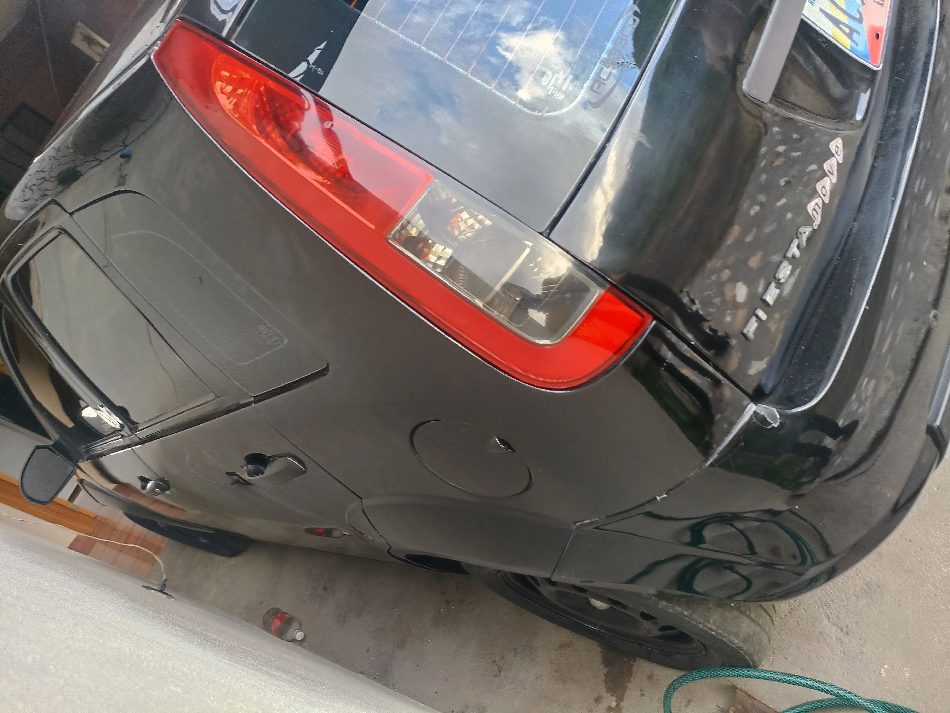2012 Ford Fiesta Sedán — foto 9