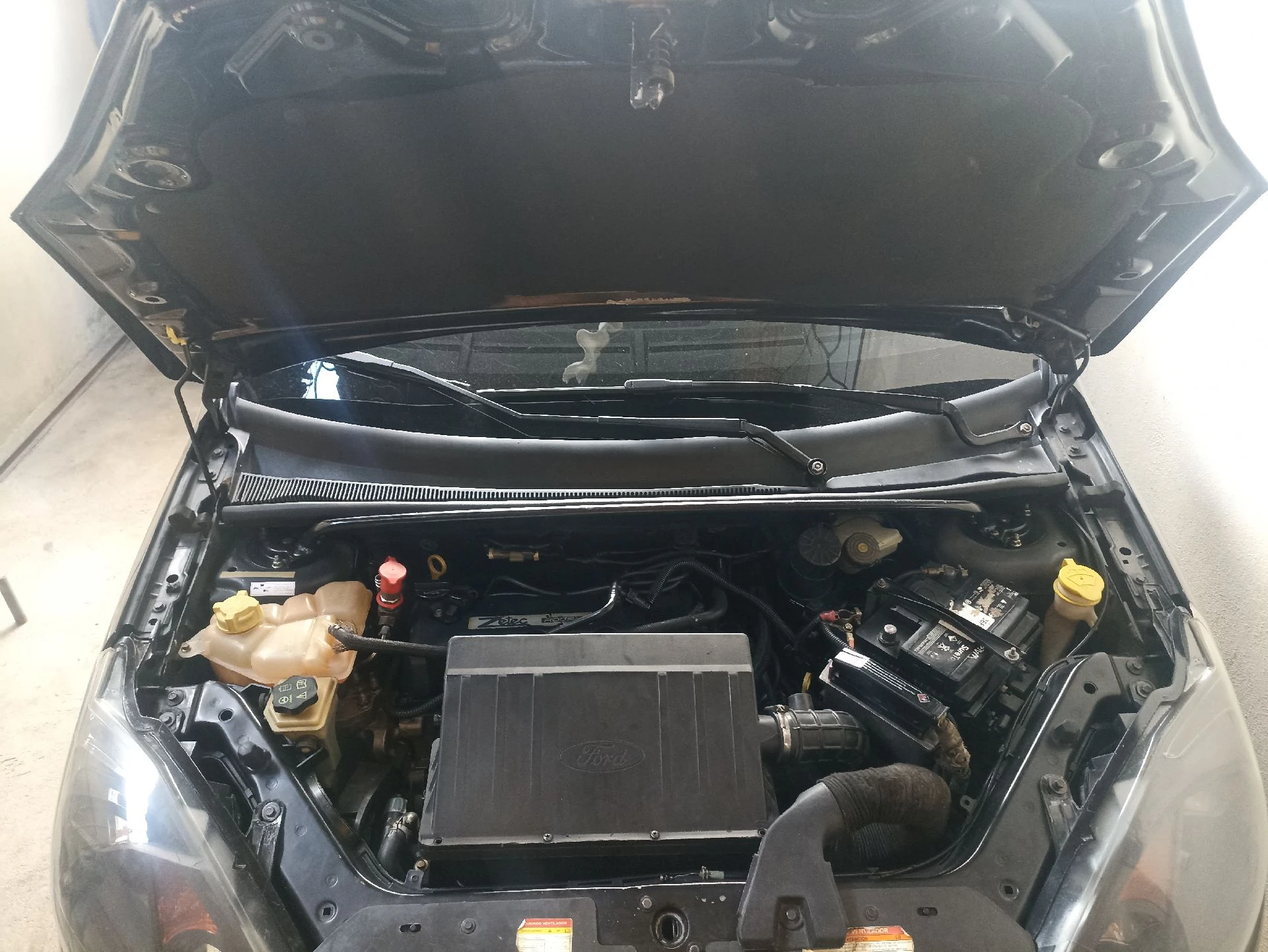 2012 Ford Fiesta Sedán — foto 11