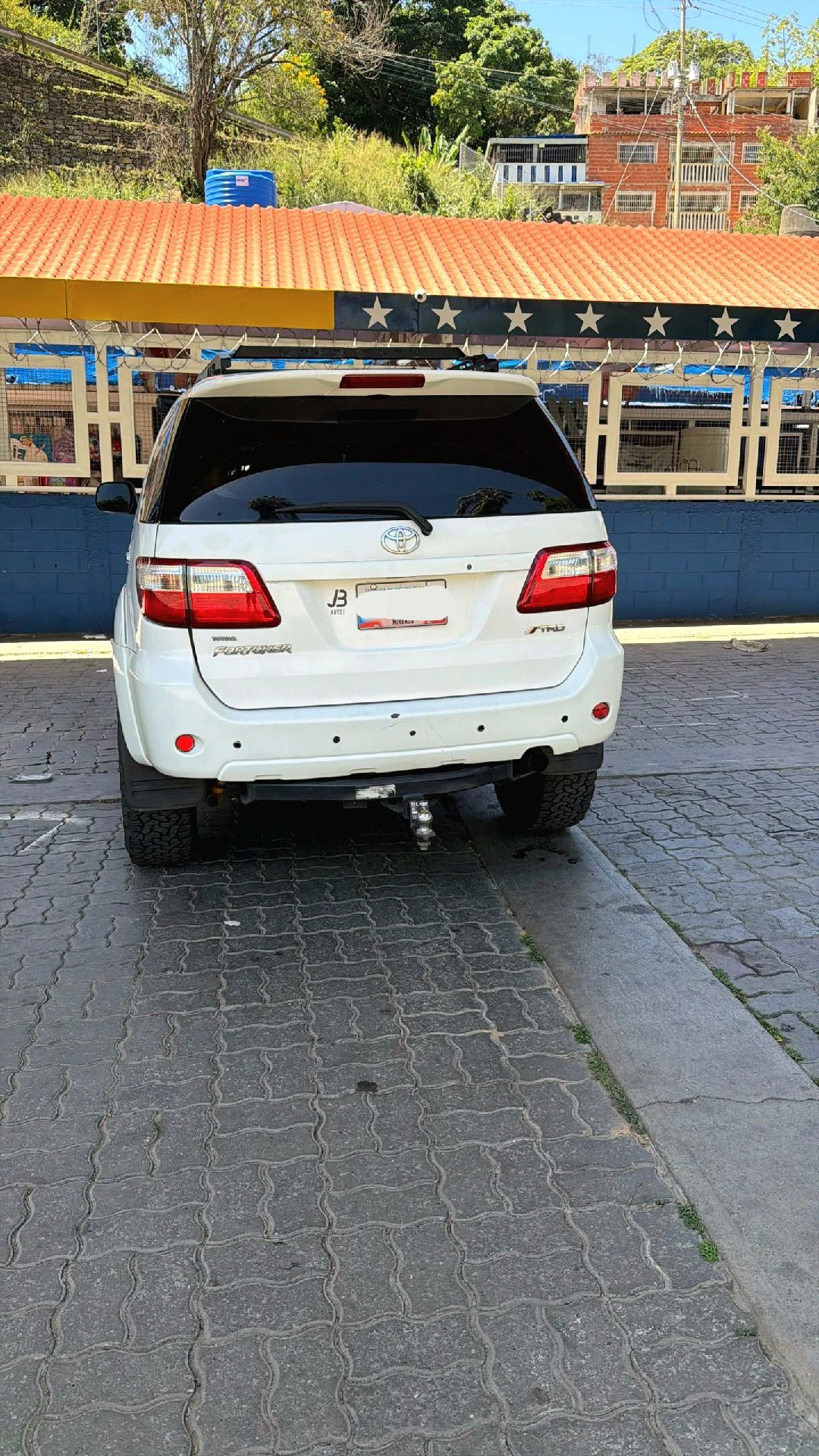 2009 Toyota Fortuner Sport — foto 3