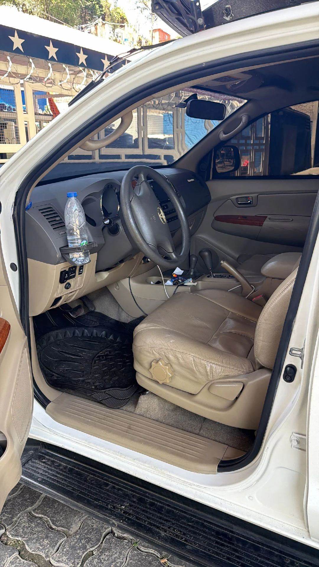 2009 Toyota Fortuner Sport — foto 7
