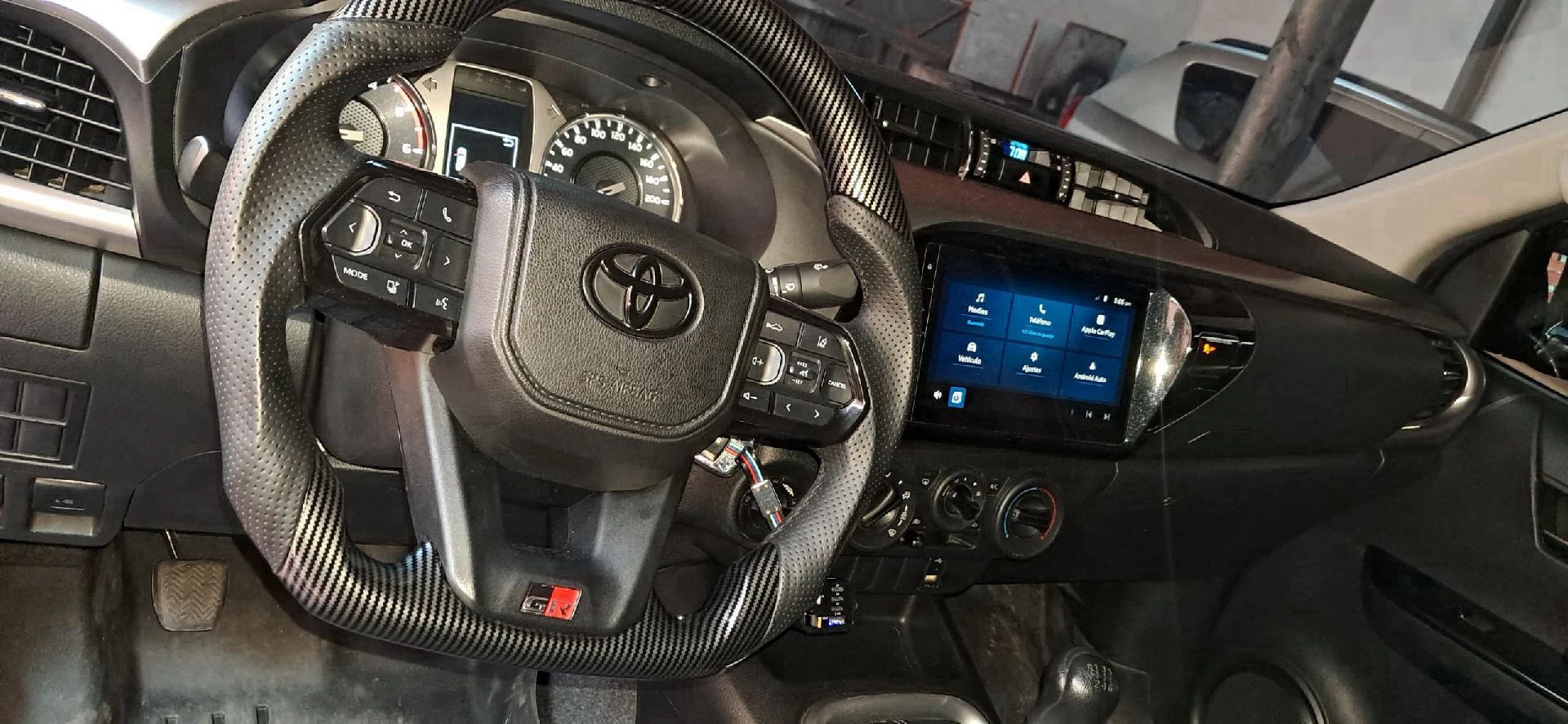 2023 Toyota Hilux 2.4L Turbo Diésel SR 4x4 — foto 7