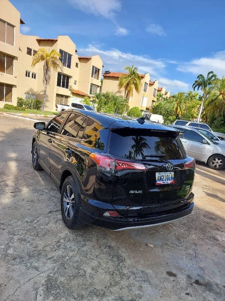 2017 Toyota RAV4 LE — foto 5