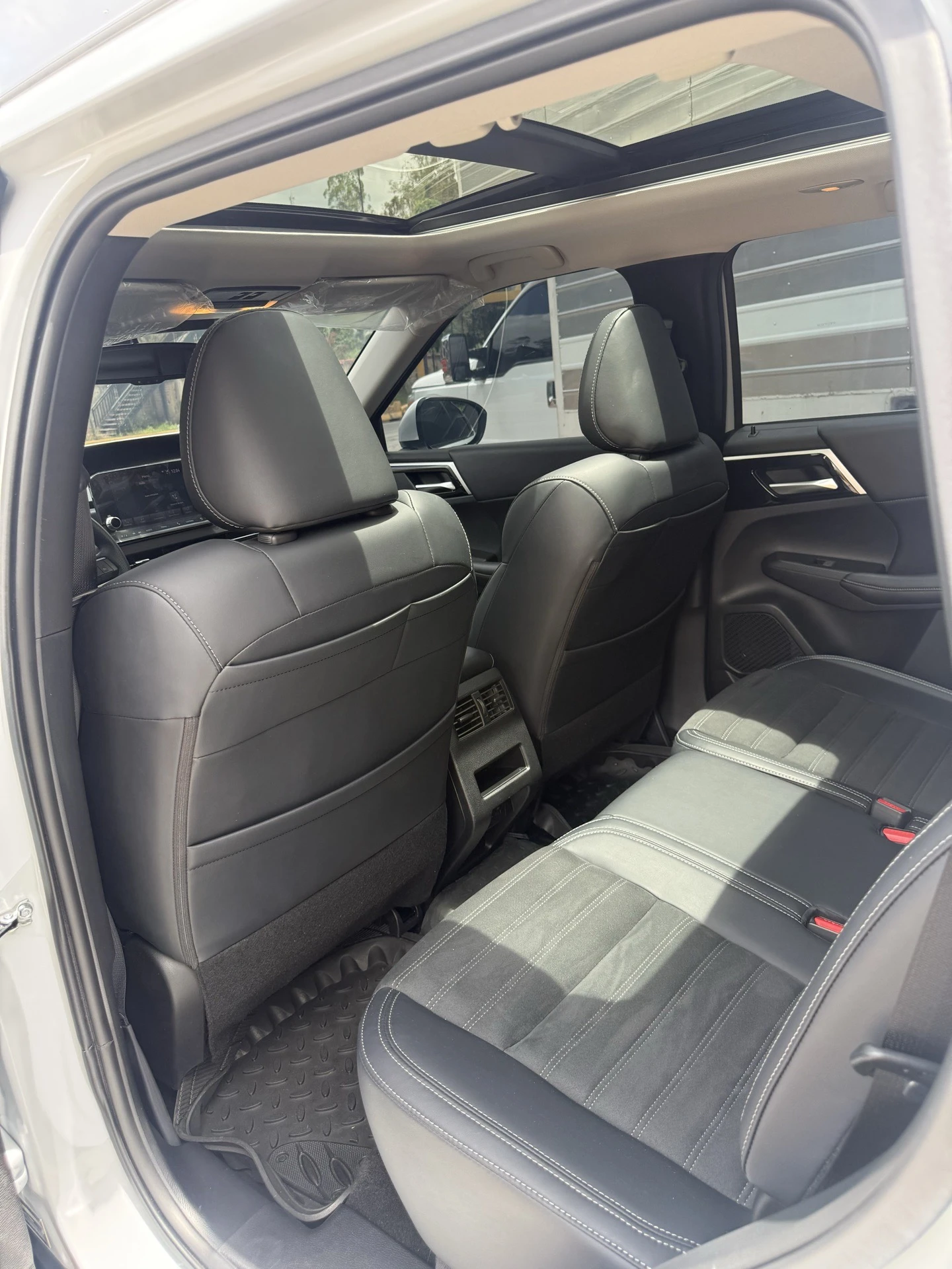 2025 Mitsubishi Outlander Premin — foto 9