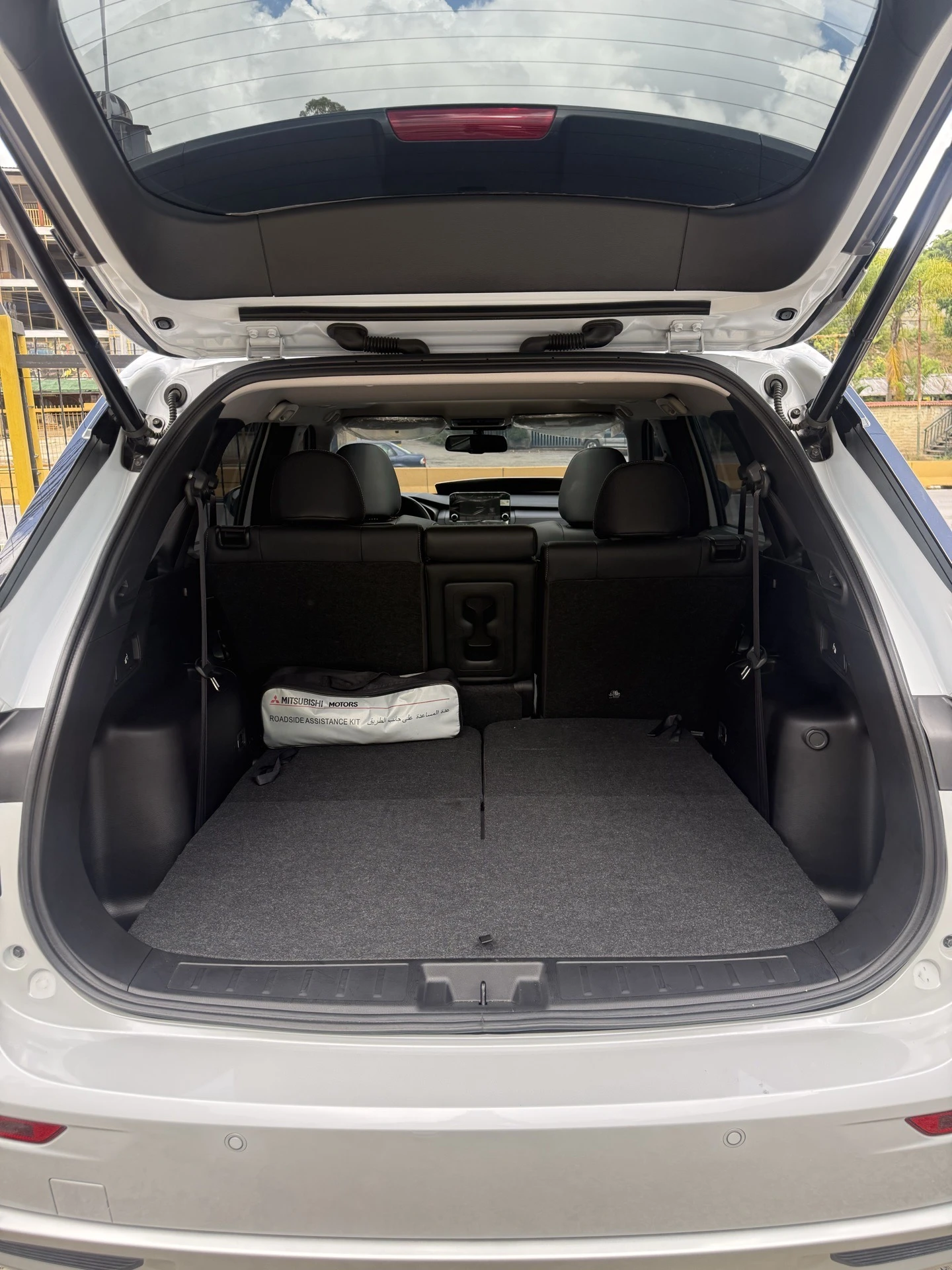 2025 Mitsubishi Outlander Premin — foto 10