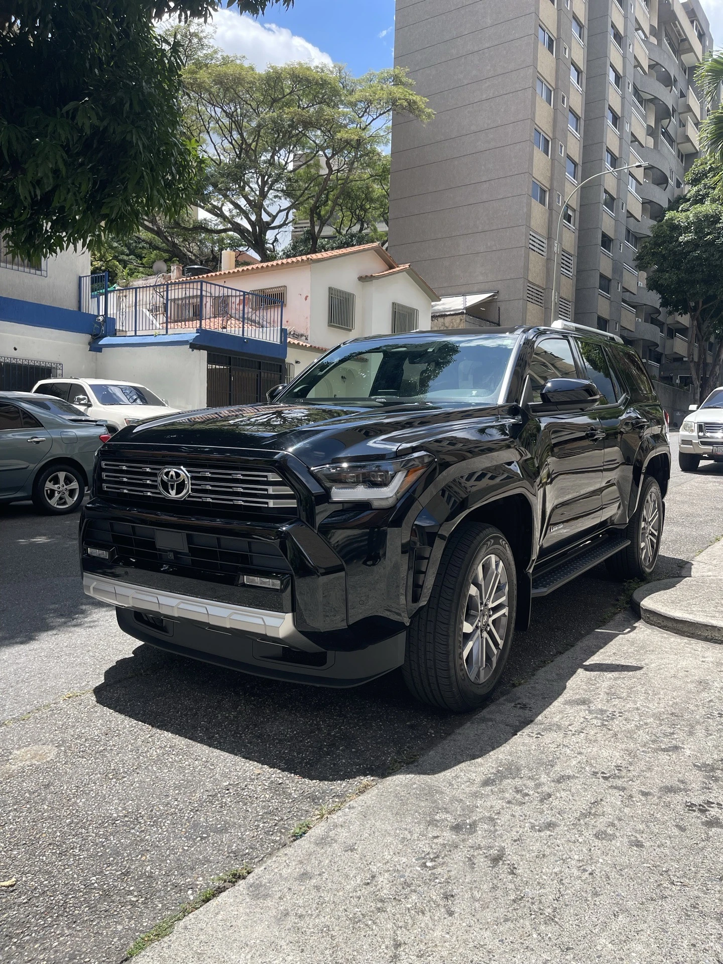 2026 Toyota 4Runner Limited — foto 2