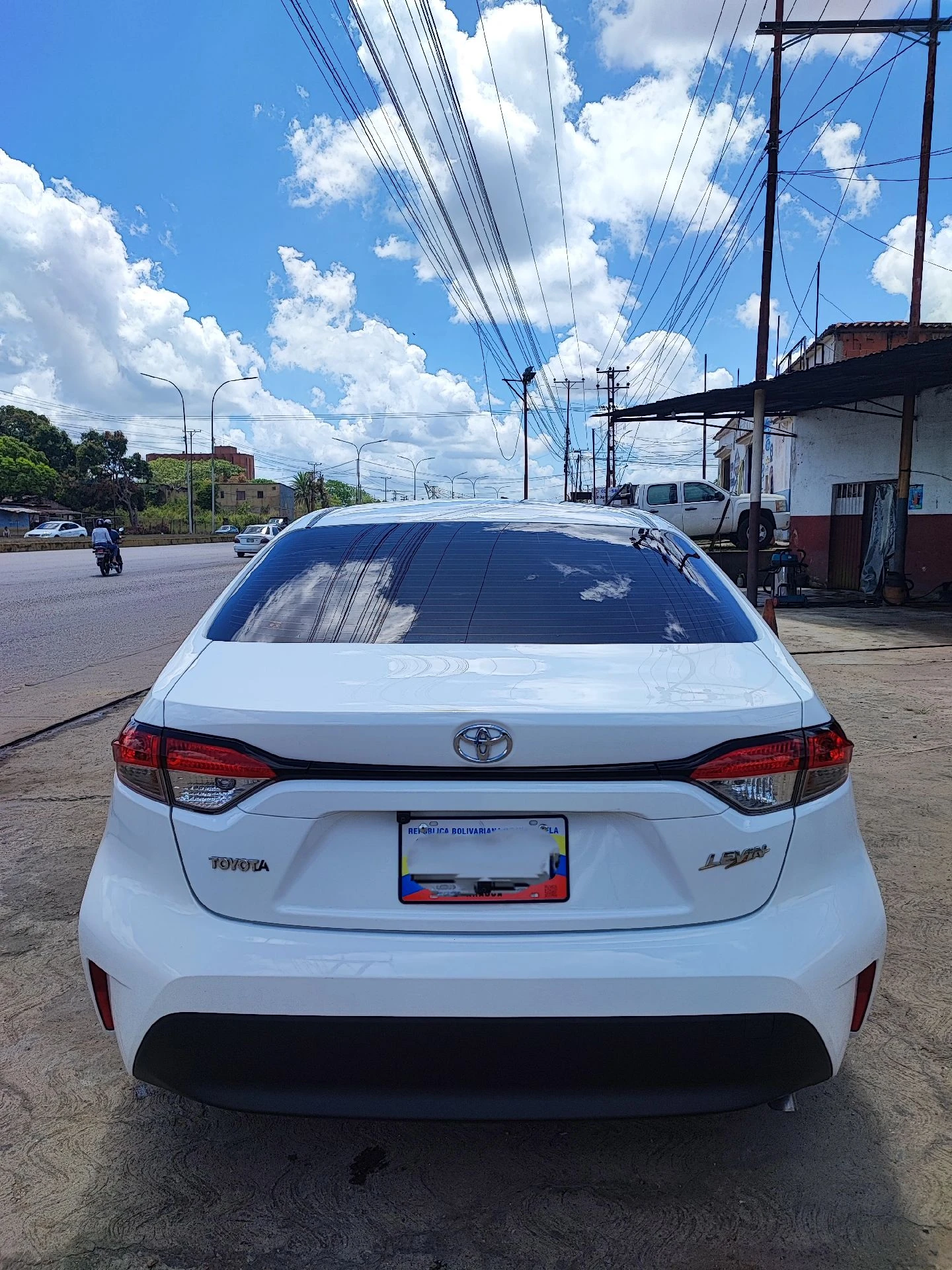 2025 Toyota Corolla Levin — foto 2