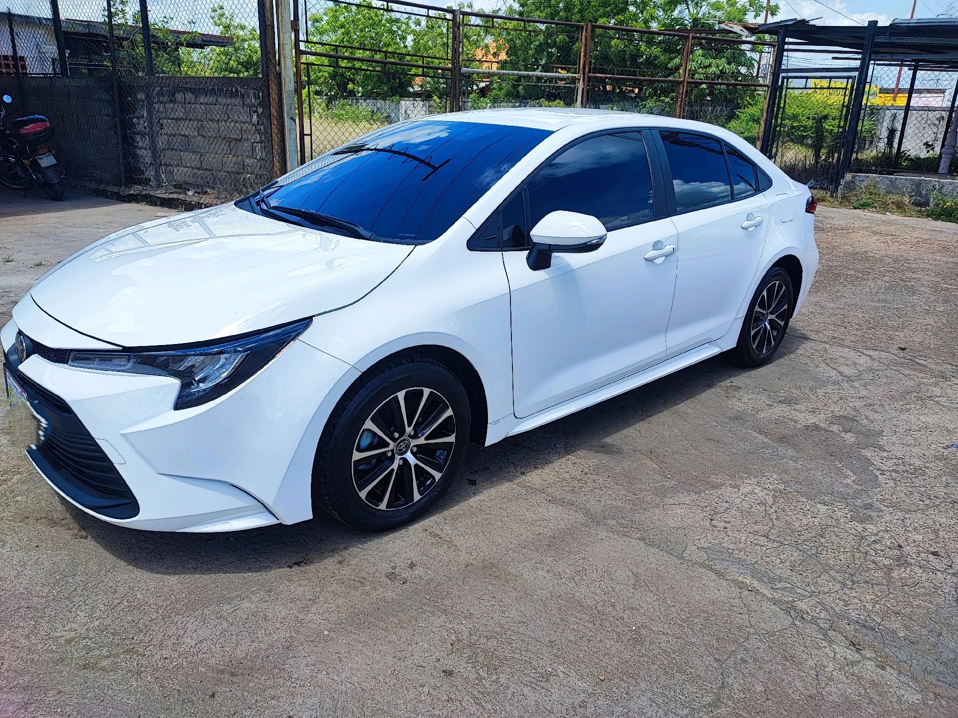 2025 Toyota Corolla Levin — foto 3