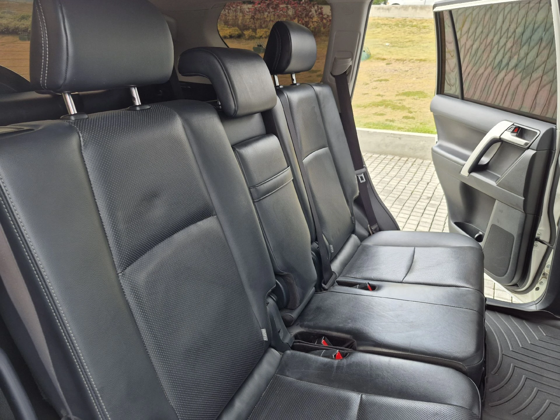 2020 Toyota Land Cruiser VX — foto 6